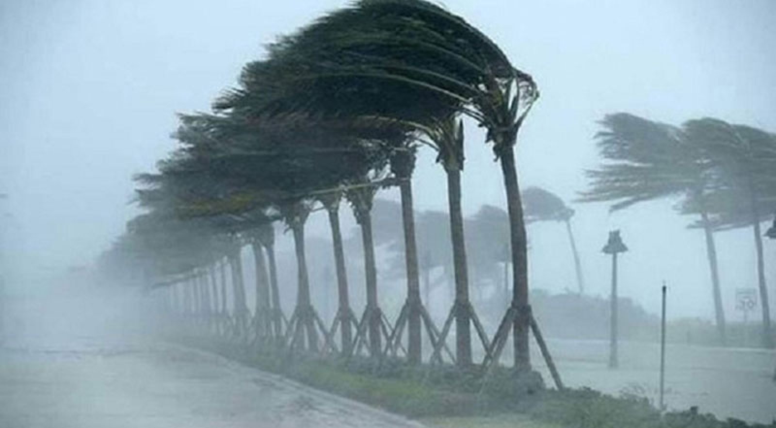 দুপুরের মধ্যে ছয় জেলায় কালবৈশাখীর শঙ্কা ॥  নদীবন্দরগুলোকে ২ নম্বর সতর্কসংকেত