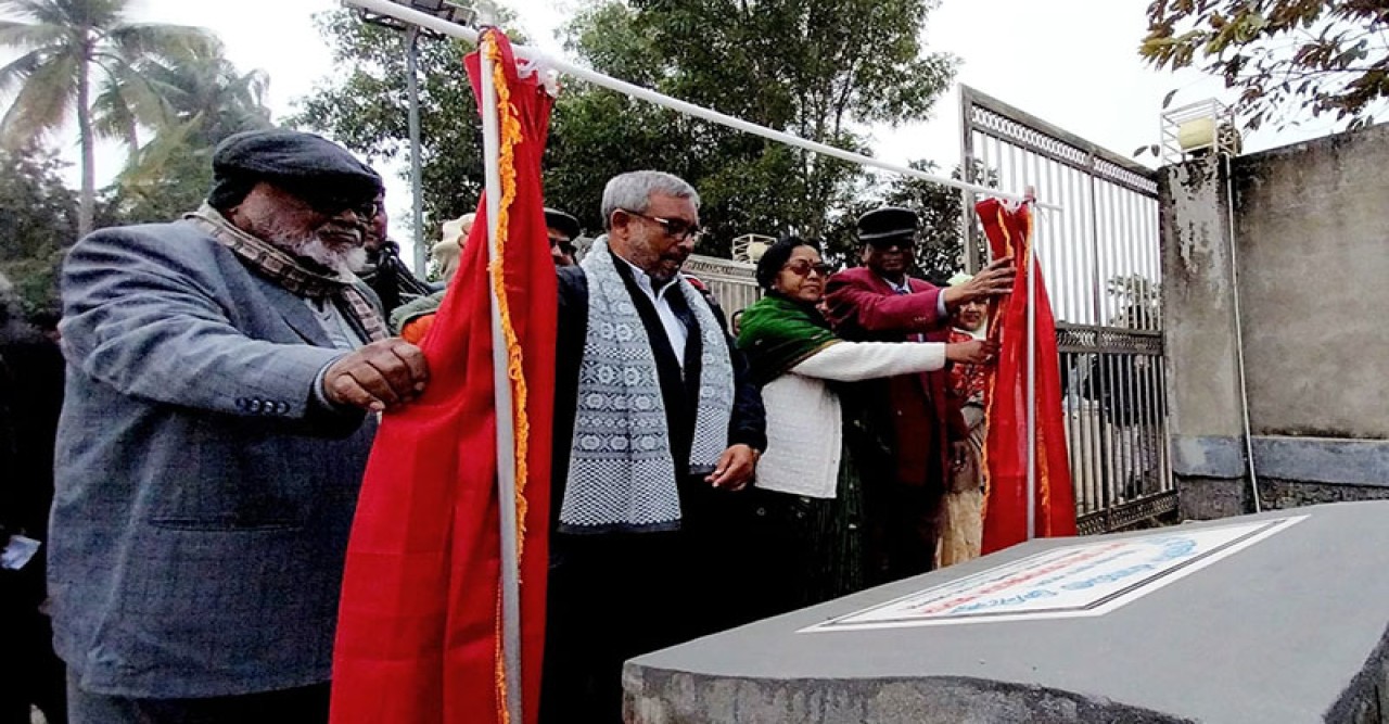 হোম ফর সিনিয়র সিটিজেন সেন্টারের ভিত্তিপ্রস্তর স্থাপন করলেন আসাদ