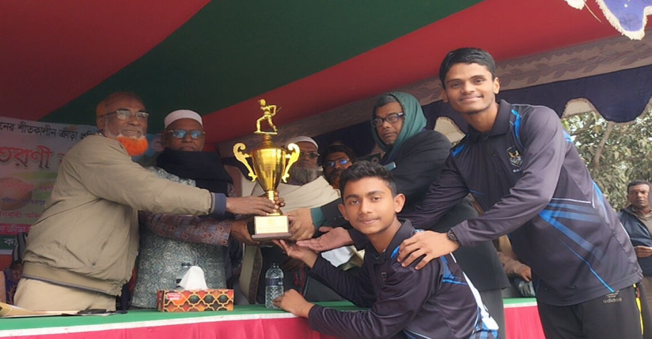 নিয়ামতপুরে শীতকালীন ক্রীড়া প্রতিযোগিতার সমাপনী অনুষ্ঠিত