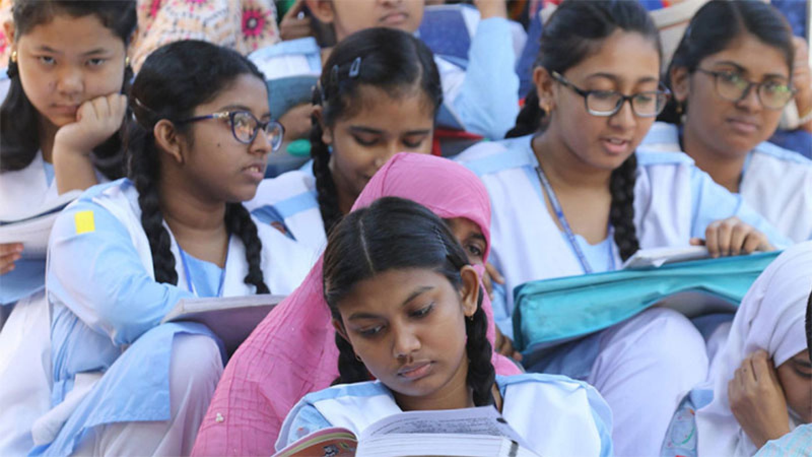 দীর্ঘ ছুটি শেষে স্কুল-কলেজ খুলছে আগামী রোববার