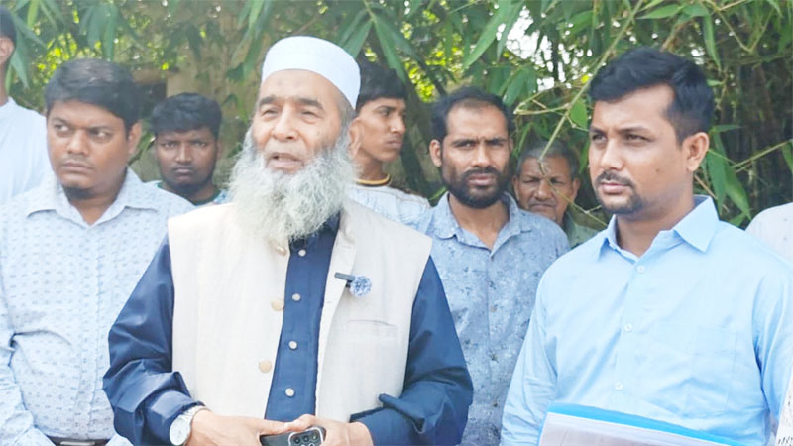 গোদাগাড়ীতে নদীভাঙনএলাকা পরিদর্শনে সংসদ সদস্য অধ্যাপক মুজিবুর রহমান : স্থায়ী সমাধানের আশ্বাস