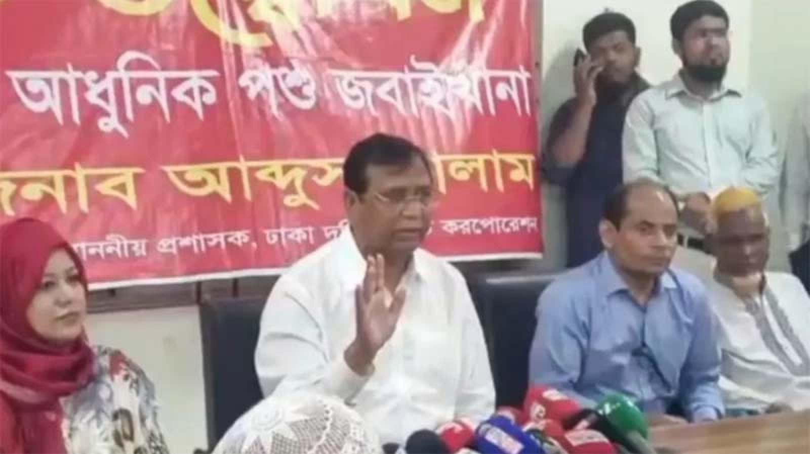 নির্ধারিত দোকানে  মাংস বিক্রি করতে হলে ‘পরীক্ষিত’ সিল থাকতে হবে