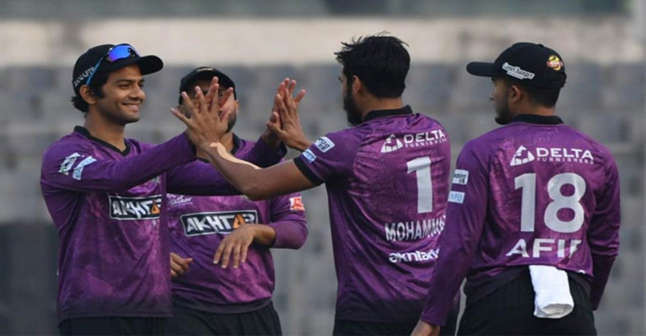 টস জিতে ফিল্ডিংয়ে চট্টগ্রাম