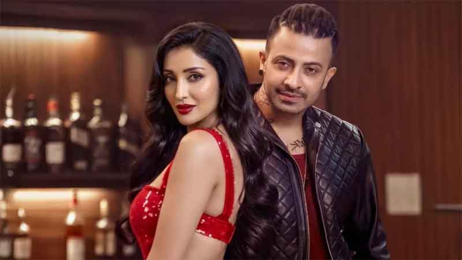 ‘এমন মুহূর্ত ভাষায় প্রকাশ করার মতো নয়’