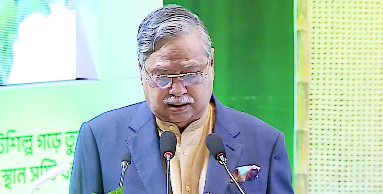 হাজারো মানুষের প্রাণের বিনিময়ে গণতন্ত্রের ধারায় ফিরেছে বাংলাদেশ