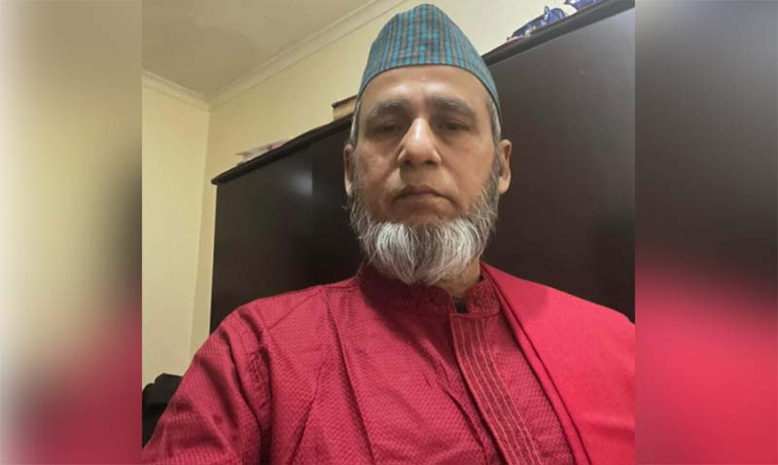 বেঁচে থাকতেই খেতে চায়