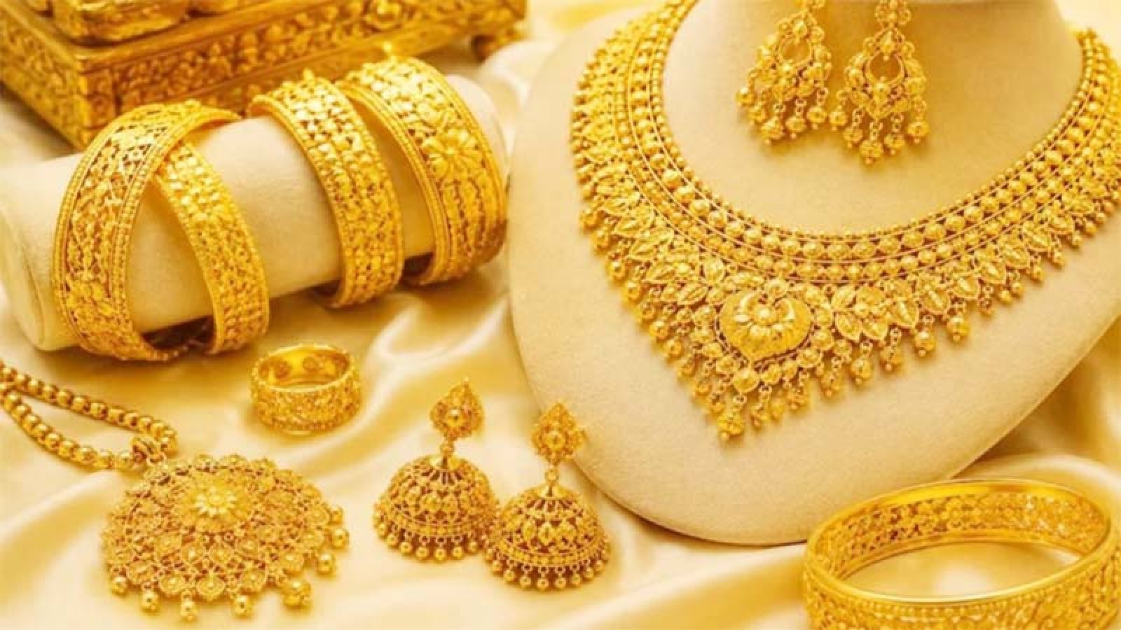 দেশের বাজারে ফের স্বর্ণের দাম বাড়ল