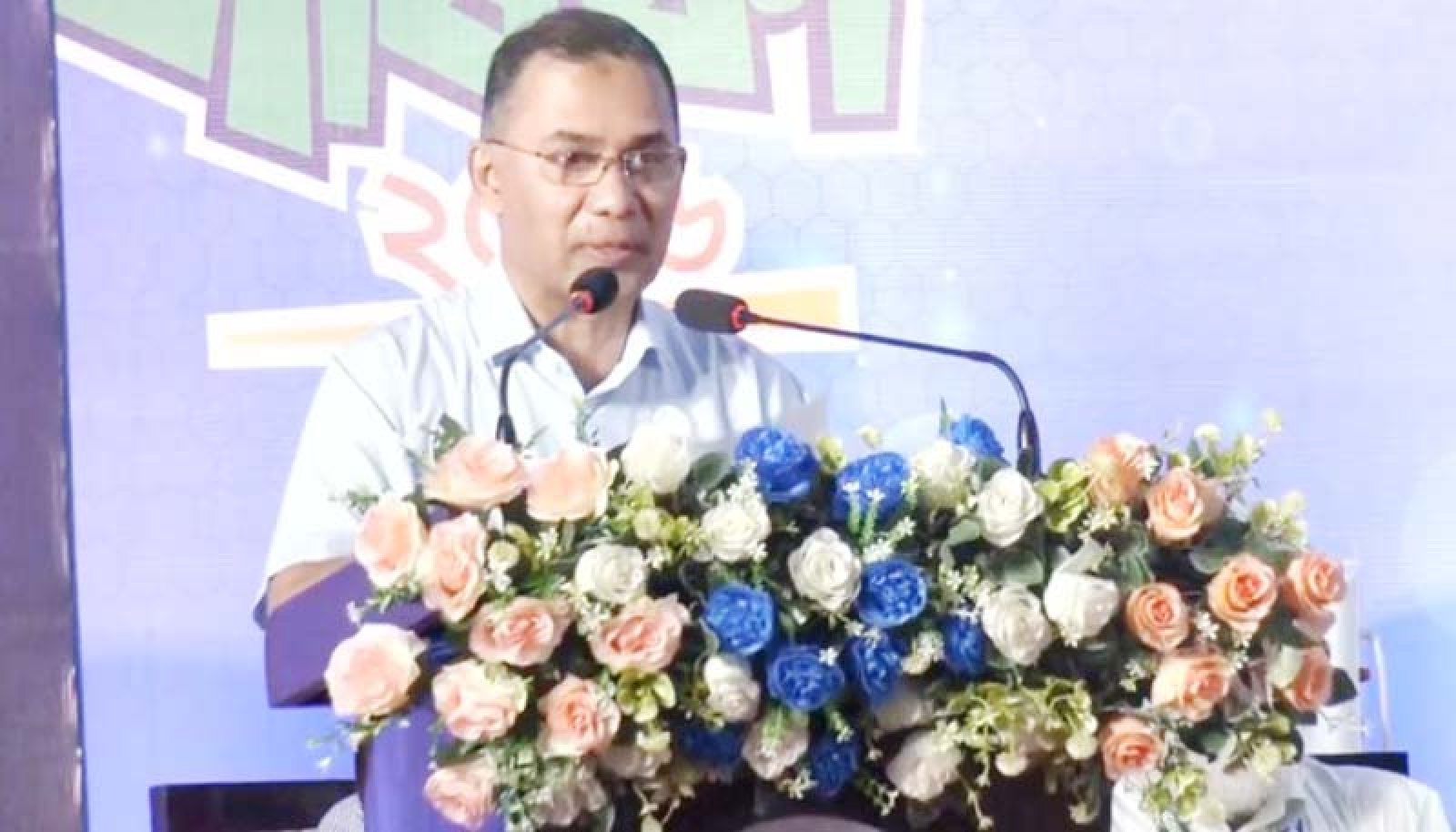 চিকিৎসকদের পেশাগত দায়িত্বে রাজনীতি যেন বাধা না হয় :  প্রধানমন্ত্রী
