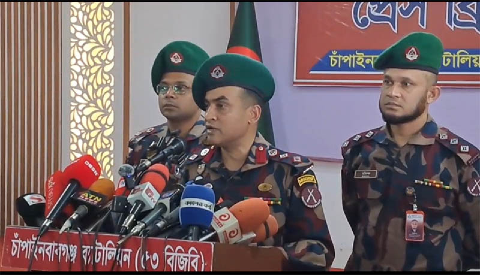 নির্বাচন ঘিরে চাঁপাইনবাবগঞ্জে বিজিবির কড়া নজরদারি
