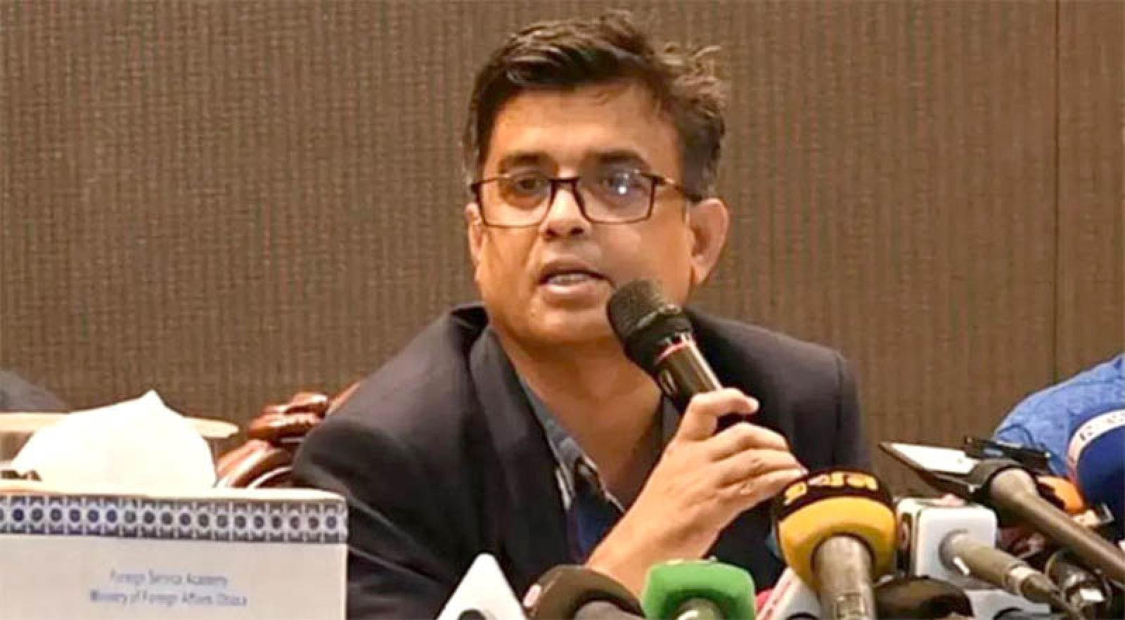 যত দ্রুত সম্ভব অন্তর্বর্তী সরকার দায়িত্ব হস্তান্তর করবে