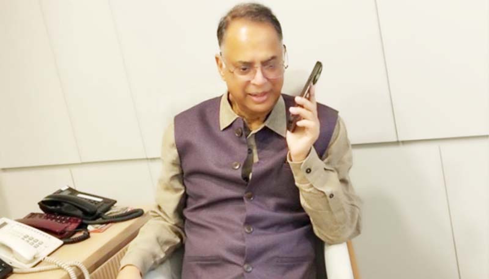 মাগুরা পল্লী বিদ্যুতের জিএমকে বরখাস্ত: গ্রাহককে ফোন করে বিদ্যুৎ মন্ত্রীর দুঃখ প্রকাশ