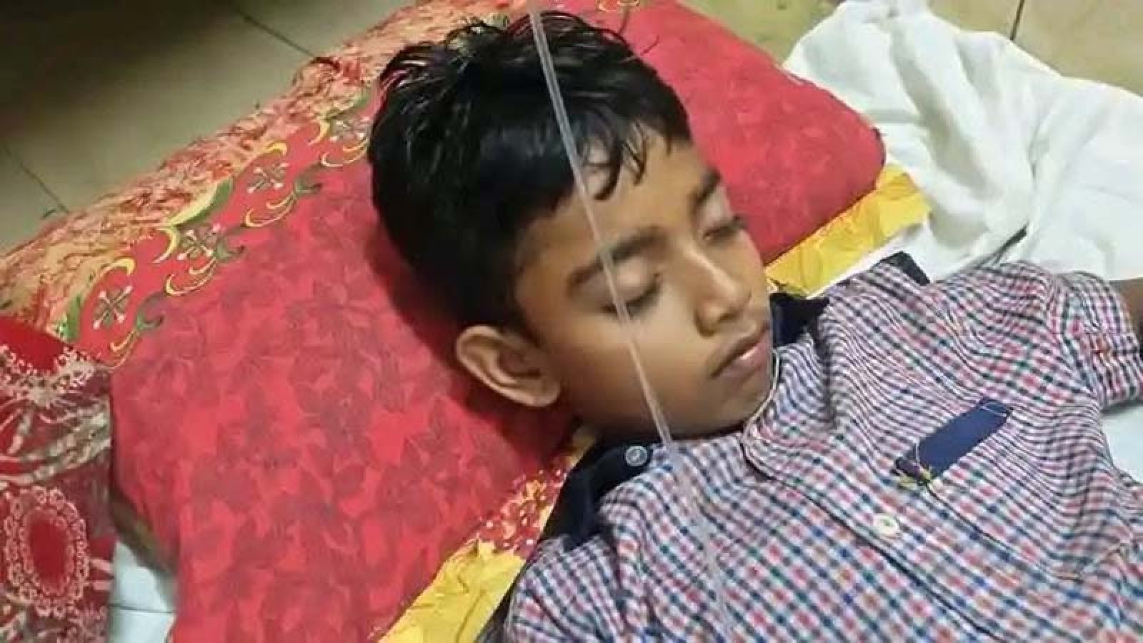 স্কুল ফিডিংয়ের দুধ পান করে দেবীগঞ্জ হাসপাতালে ১৭ শিক্ষার্থী