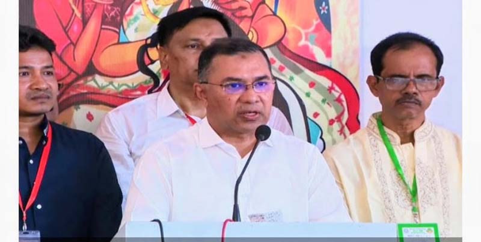 সরকার সবাইকে নিয়ে এগোতে চাইলেও একটি মহল বিভ্রান্তি ছড়াচ্ছে: প্রধানমন্ত্রী