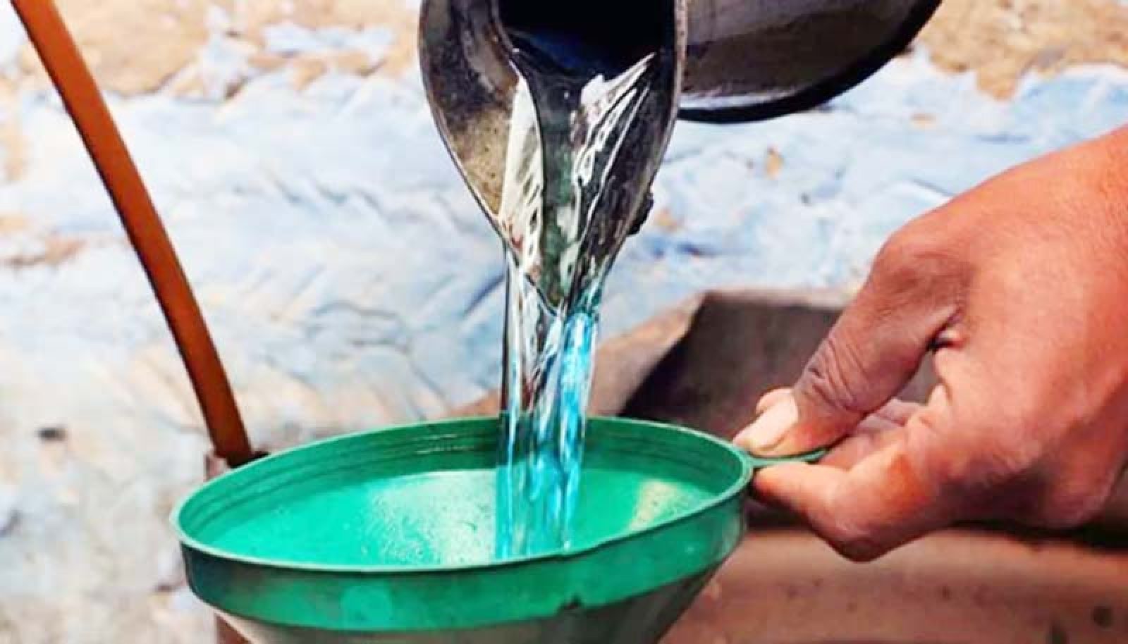 কেরোসিনের দাম এখন ভারতের দ্বিগুণ
