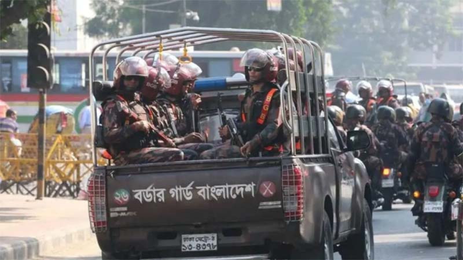 সীমান্তবর্তী এলাকায় পূজামণ্ডপে নিরাপত্তায় ১০ হাজার বিজিবি সদস্য