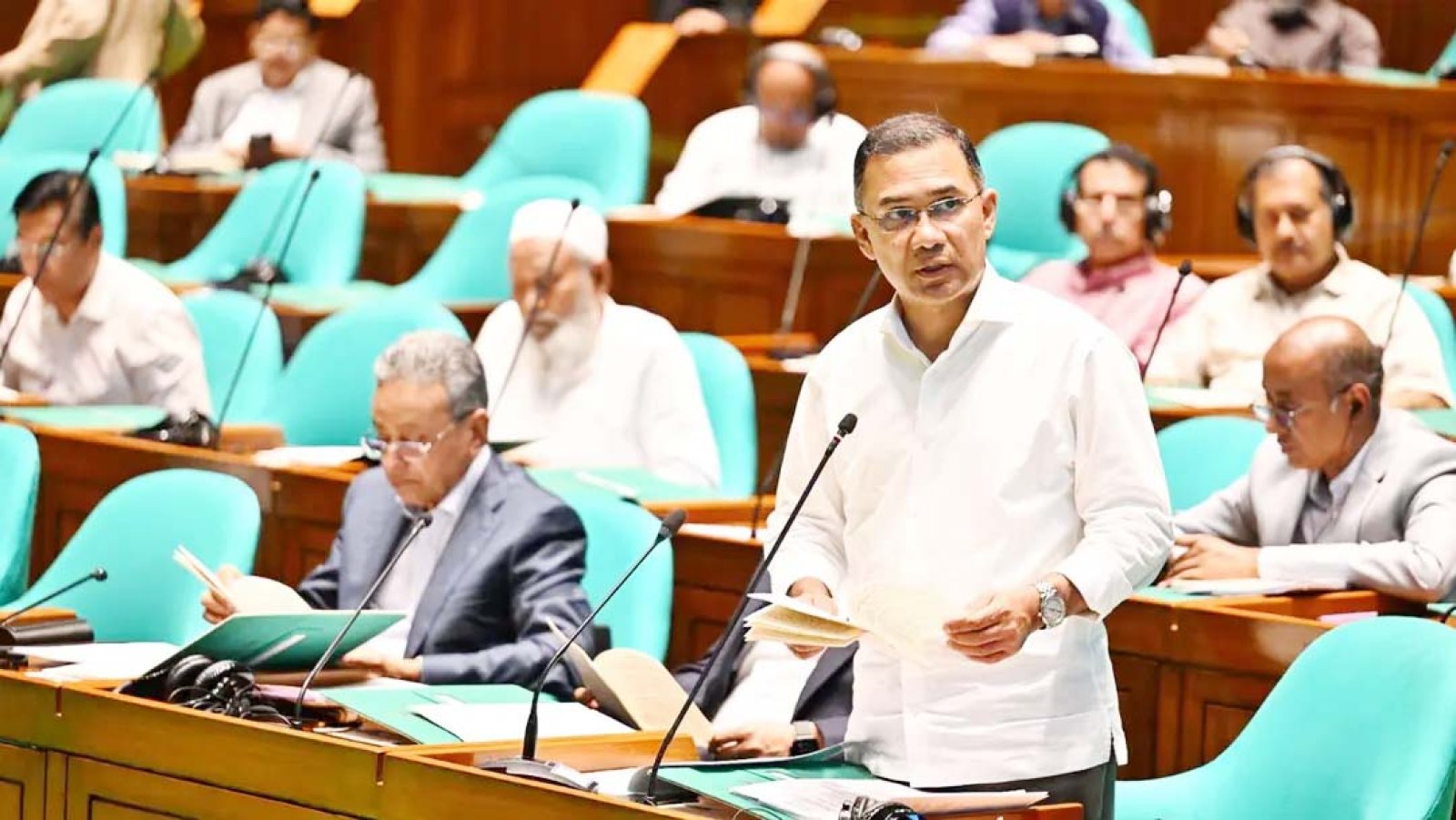 লং মার্চ দিয়ে বিদ্যুৎ-গ্যাসের সমস্যা সমাধান সম্ভব নয় : প্রধানমন্ত্রী