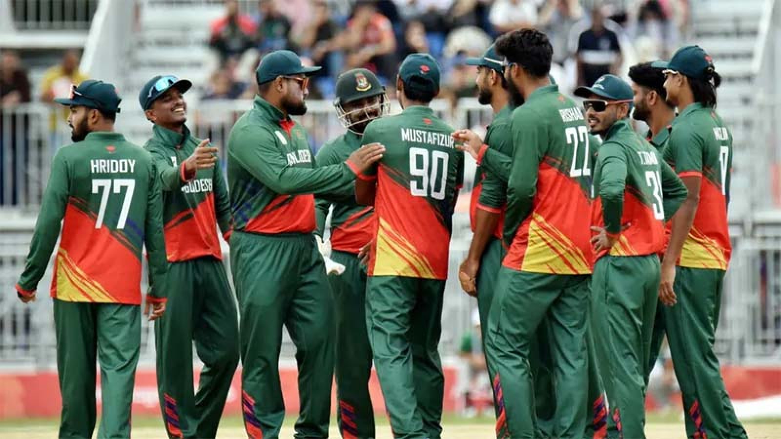 ১০২ রানেই অলআউট বাংলাদেশ