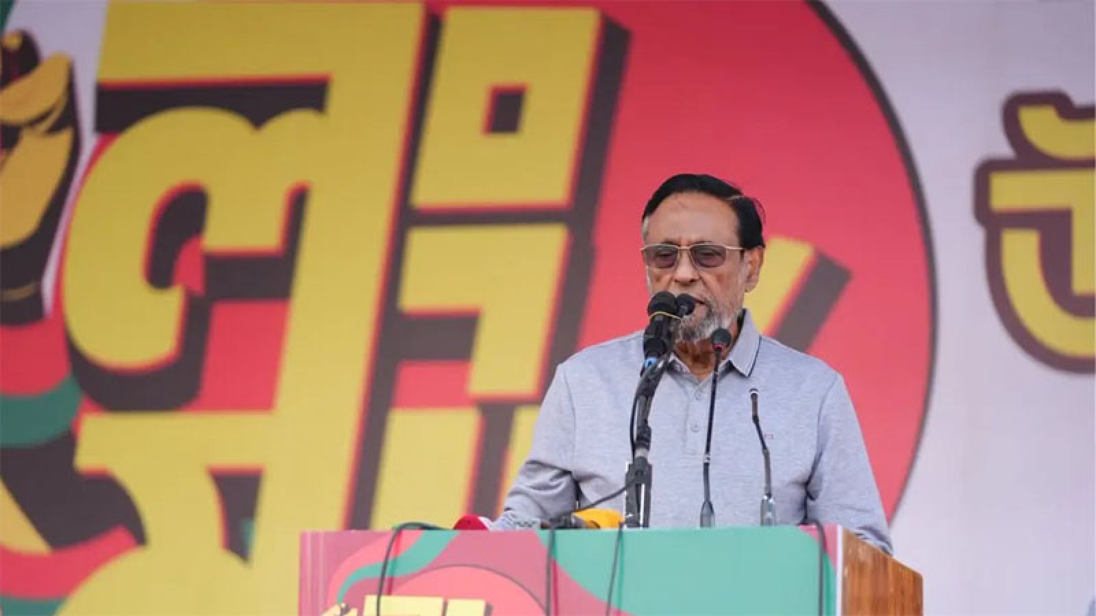 সময় থাকতে সতর্ক হোন, না হলে বিপদে পড়বেন : অলি আহমেদ