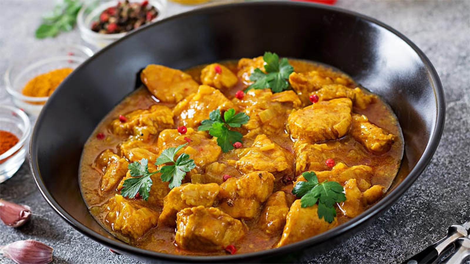 ৫টি সহজলভ্য প্রোটিনযুক্ত খাবার, জেনে নিন