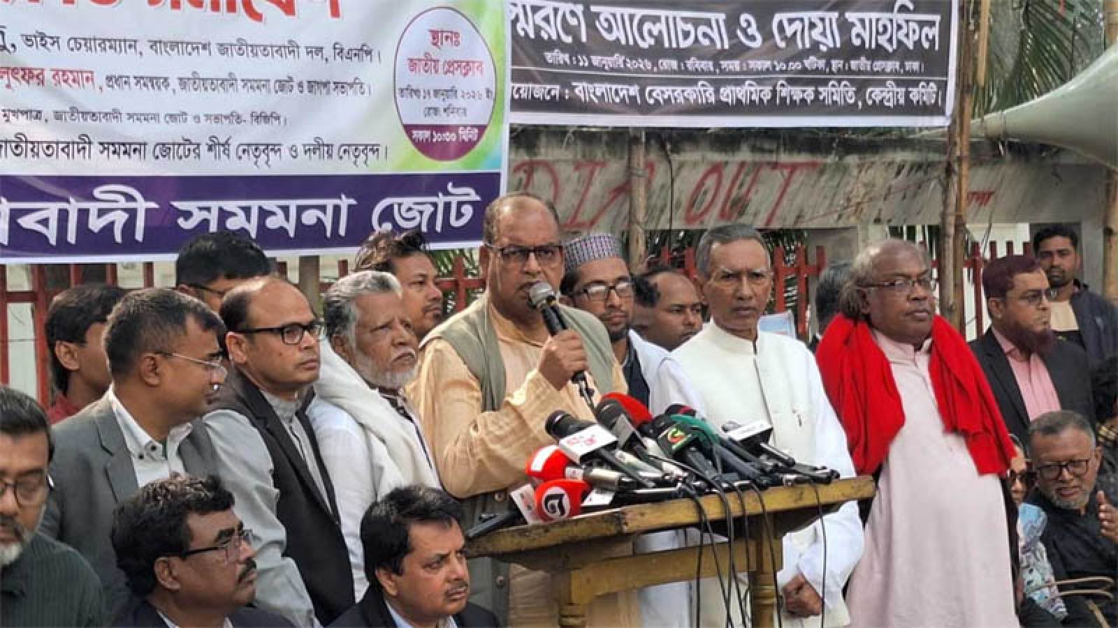 শুধু এলপিজি নয়, প্রতিটি নিত্যপণ্যের দাম বেড়েছে