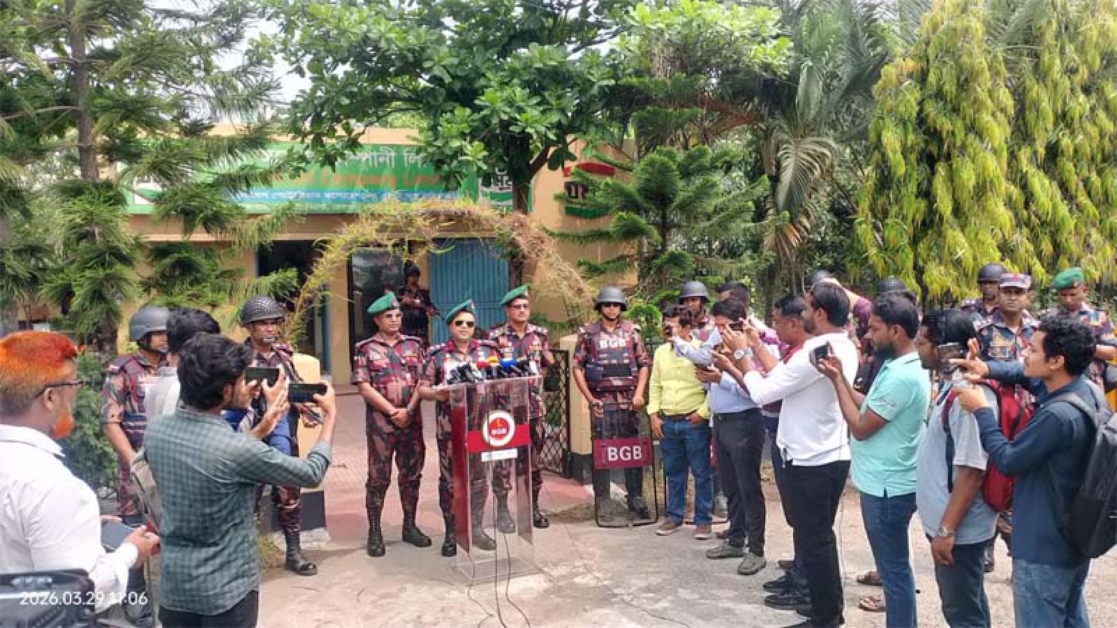 রাজশাহীতে জ্বালানি তেল মজুত ও পাচার ঠেকাতে বিজিবির নজরদারি জোরদার