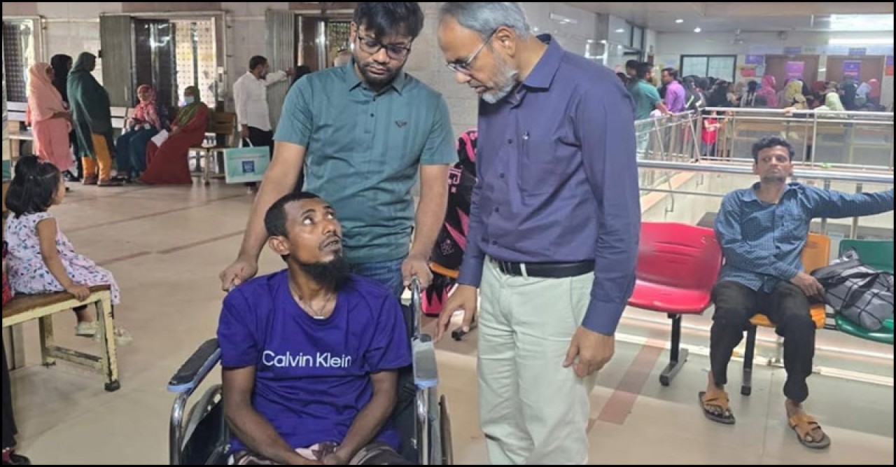 সেই শিশুর ভারসাম্যহীন বাবার পাশে তারেক রহমান