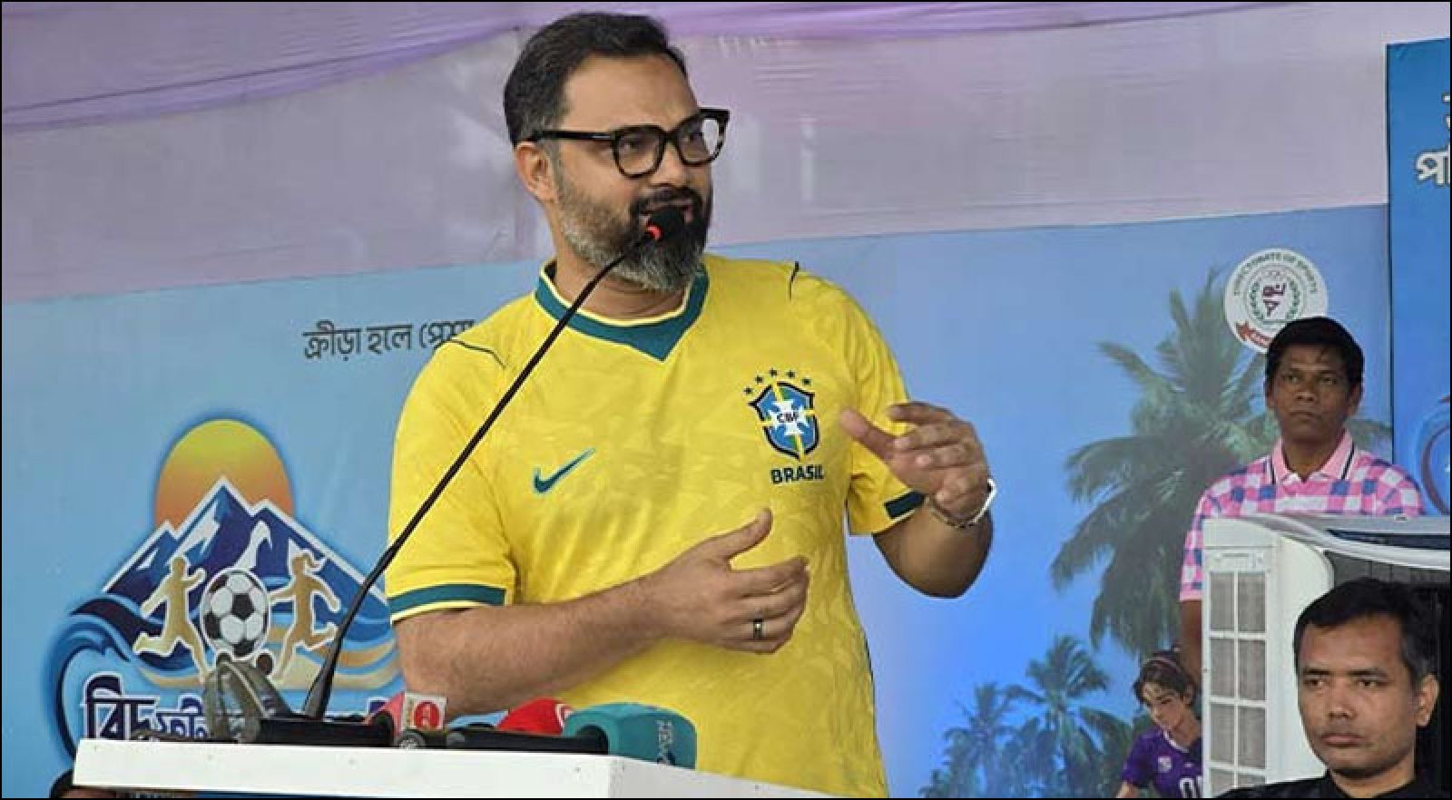 ব্রাজিল-আর্জেন্টিনা ফাইনাল দেখার আশা ক্রীড়া প্রতিমন্ত্রীর