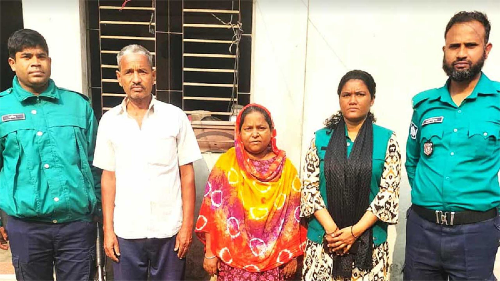 ভিক্ষুকের এমএফএস অ্যাকাউন্টে কোটি টাকার প্রতারণা, ফাঁসলেন দম্পতি