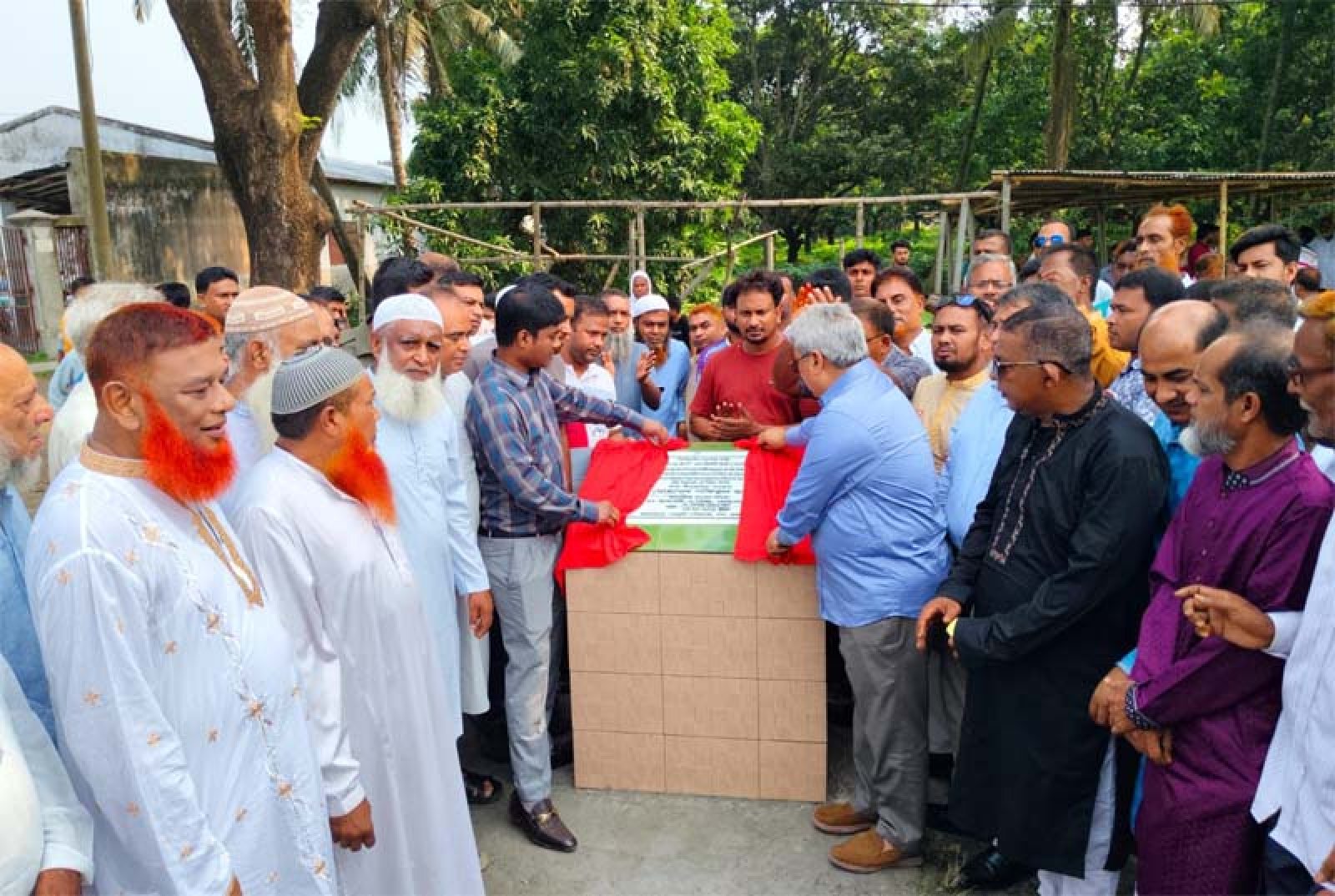 নওহাটা পৌরসভায় এক কোটি ২০ লাখ টাকার উন্নয়নকাজের উদ্বোধন করলেন এমপি মিলন