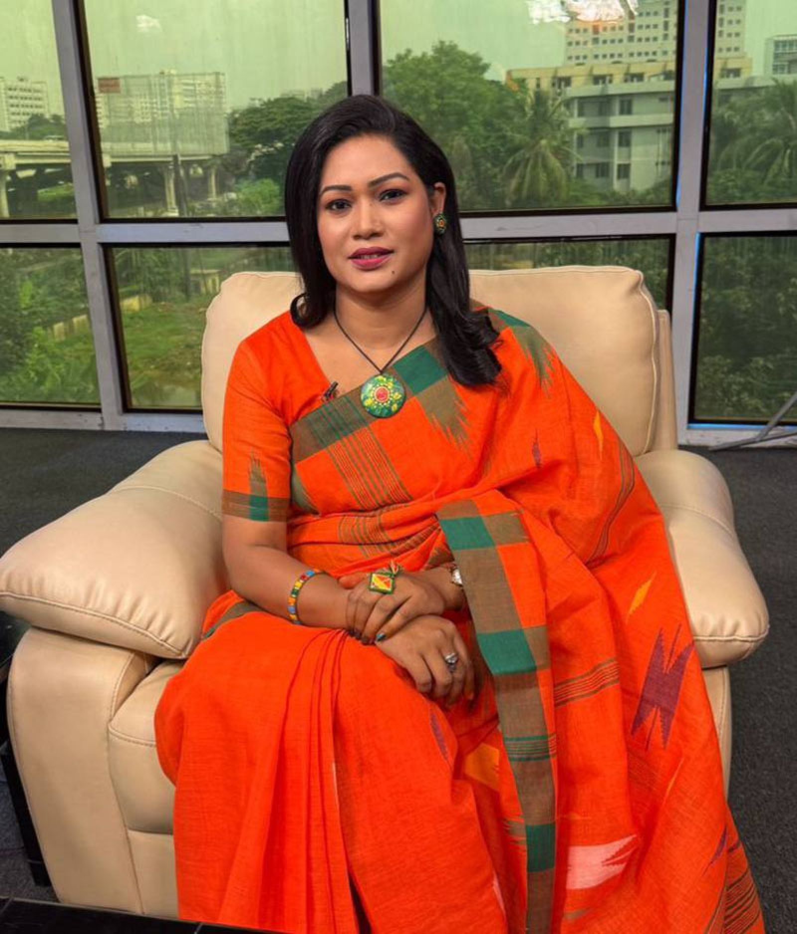 সংরক্ষিত নারী আসনে লড়তে চান রাজশাহীর সুমী মুর্মু: আদিবাসীদের কণ্ঠ হওয়ার প্রত্যাশা