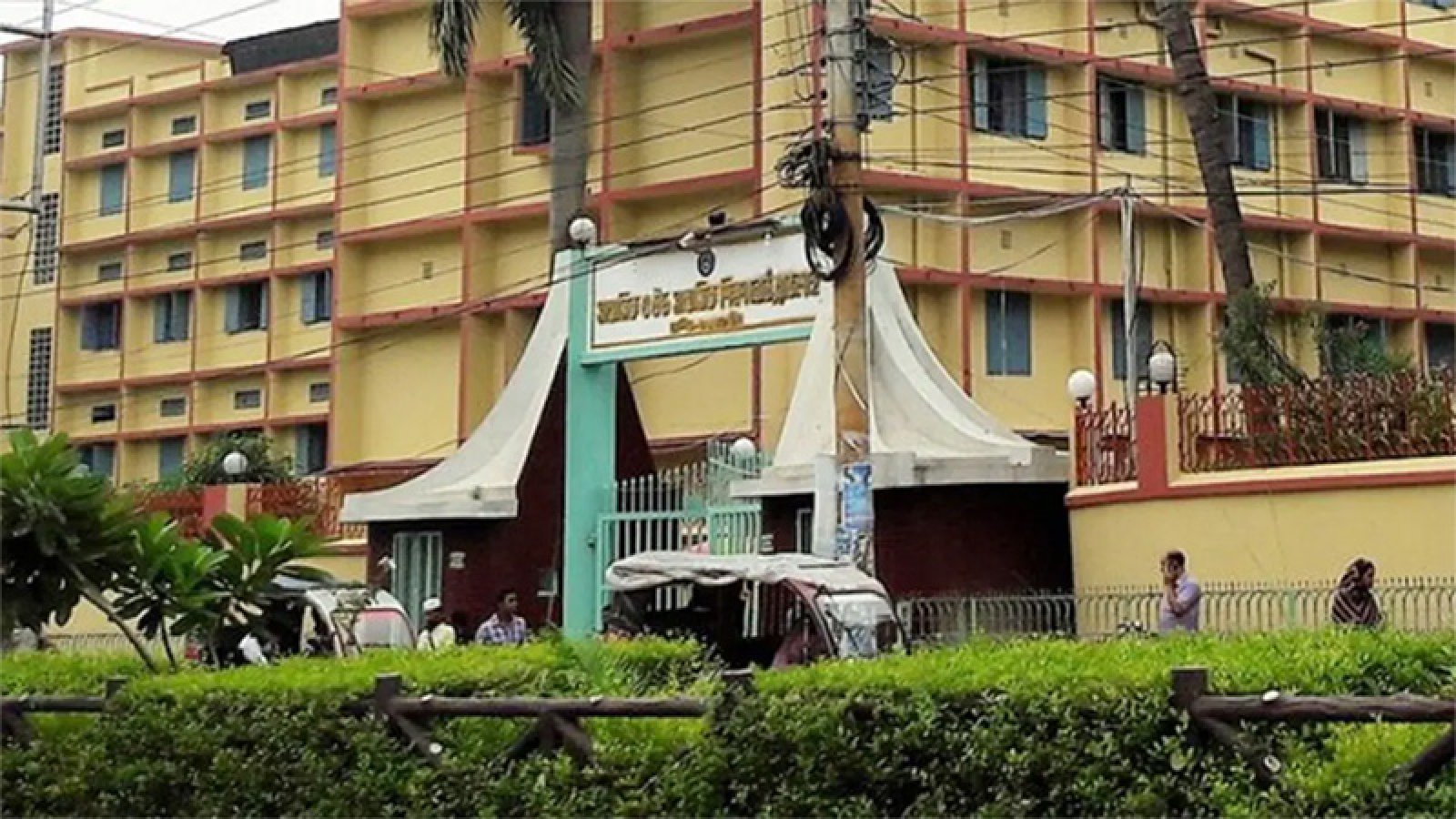 রাজশাহী শিক্ষা বোর্ডে প্রথম দিনে অনুপস্থিত ১৭৫৯ জন পরীক্ষার্থী