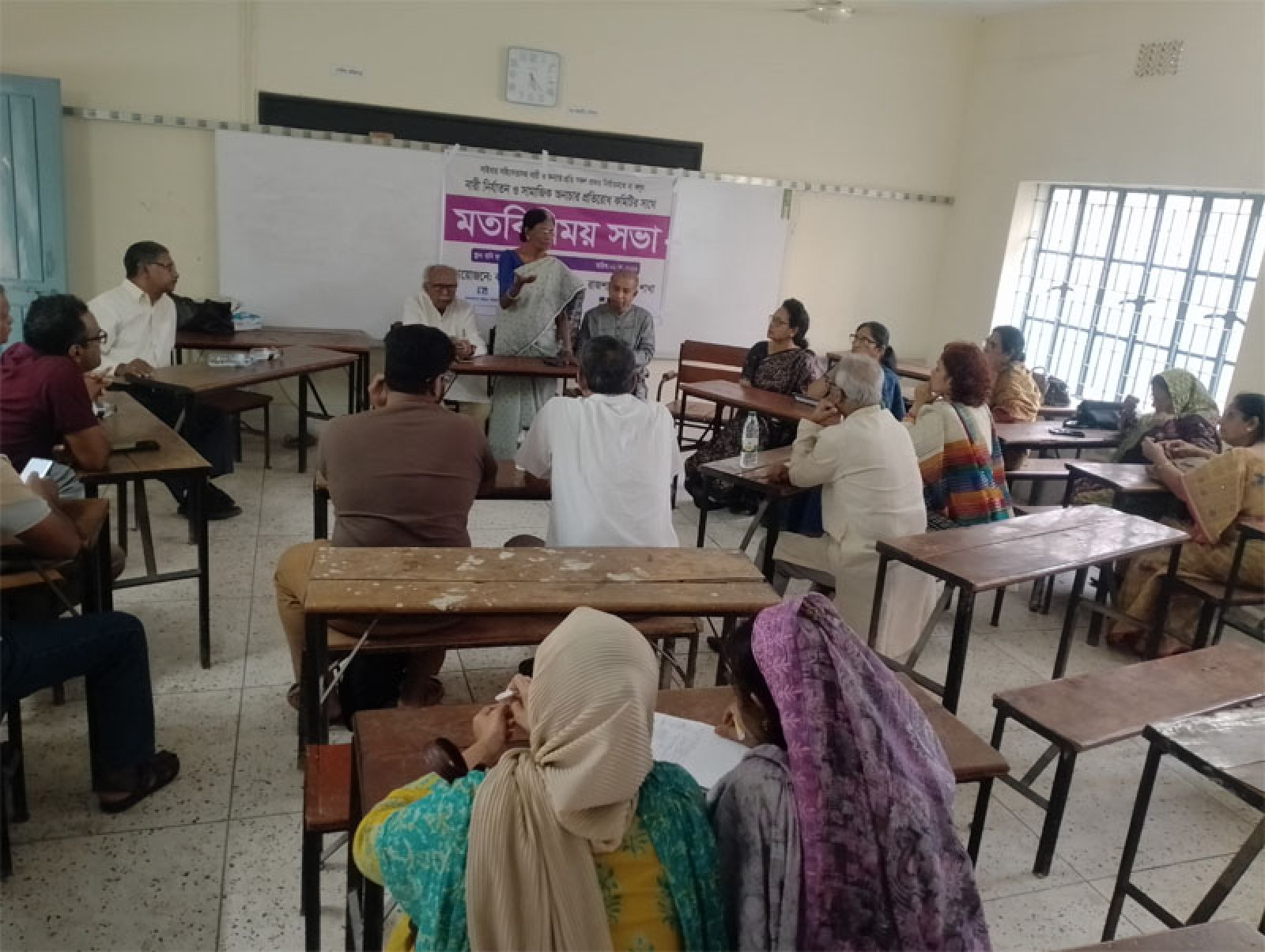 রাজশাহীতে নারী ও কন্যার প্রতি সহিংসতা প্রতিরোধে মতবিনিময় সভা