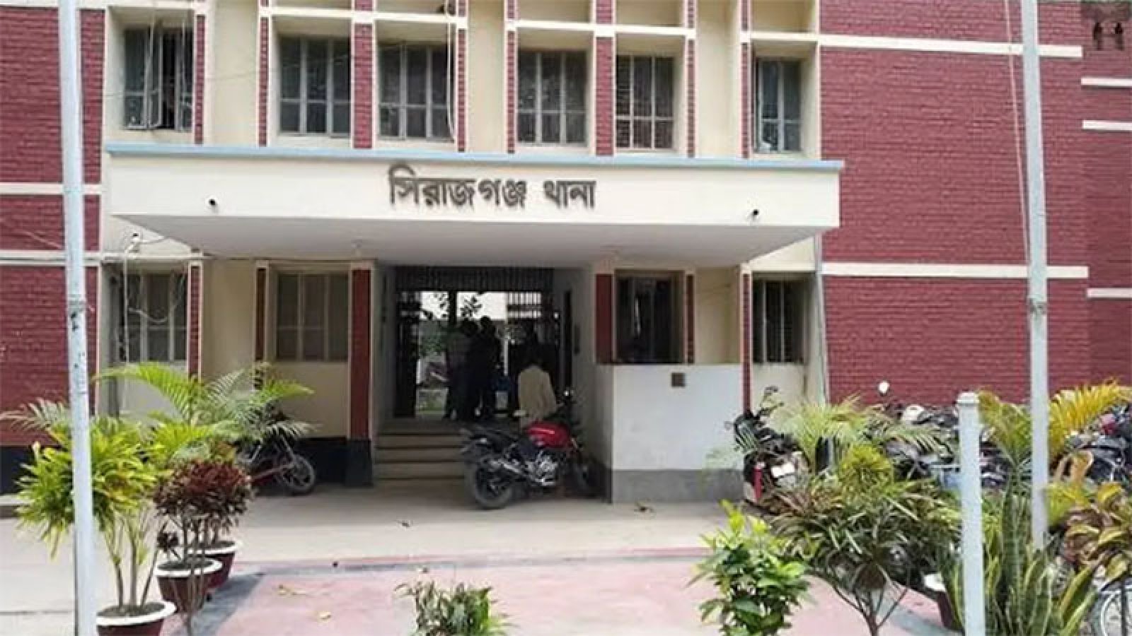 চাঁদাবাজির মামলায় ছাত্রদল নেতা গ্রেপ্তার