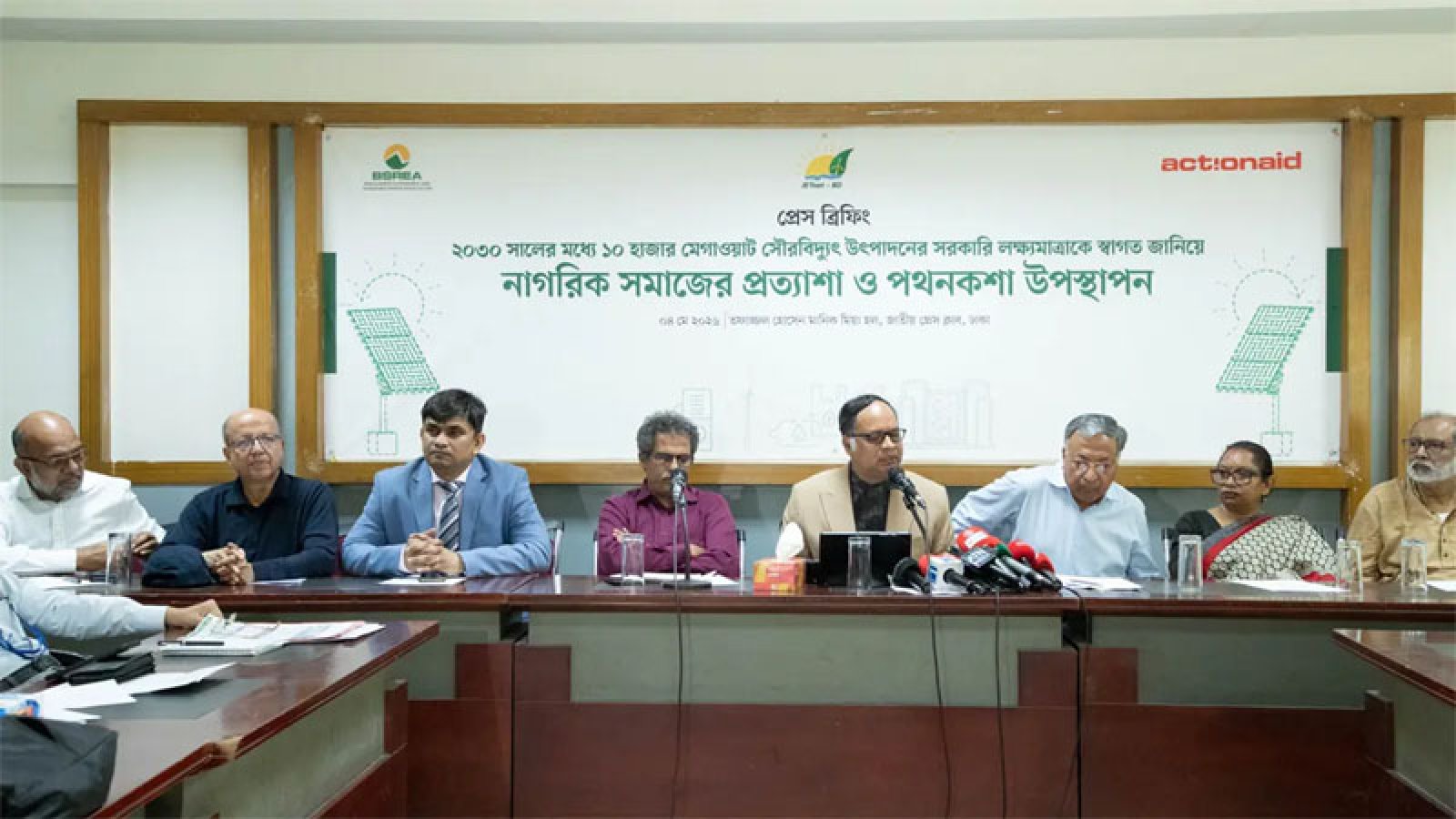 জ্বালানি সংকটে নিজস্ব সৌরশক্তি, শুল্ক ছাড়সহ ওয়ান-স্টপ সার্ভিস দাবি