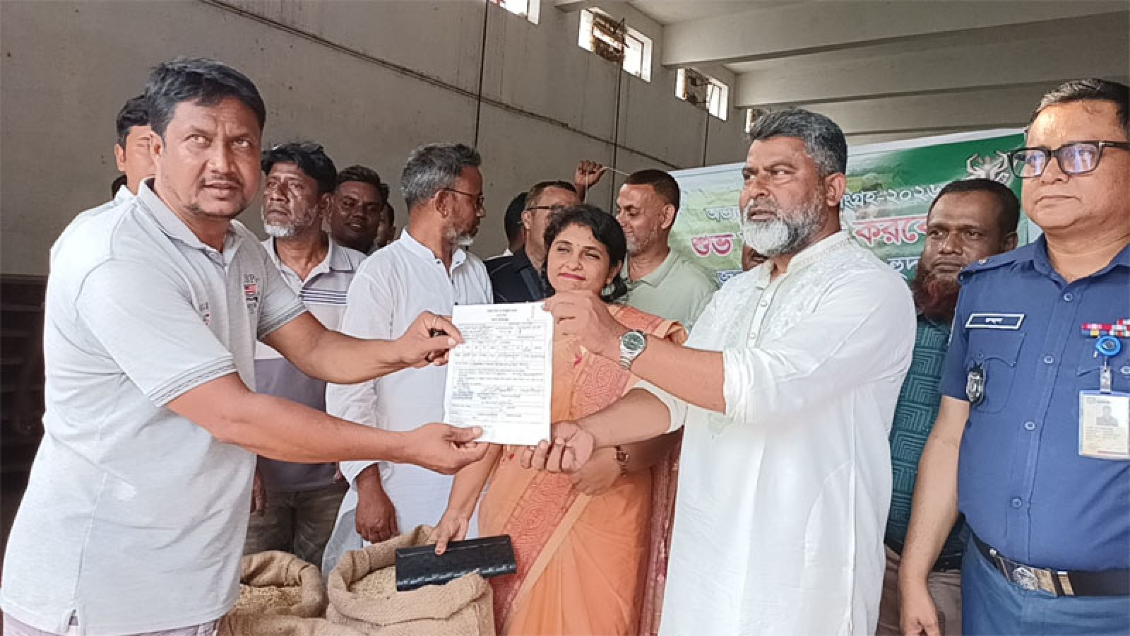বদলগাছীতে অভ্যন্তরীণ বোরো সংগ্রহ ২০২৬-এর শুভ উদ্বোধন