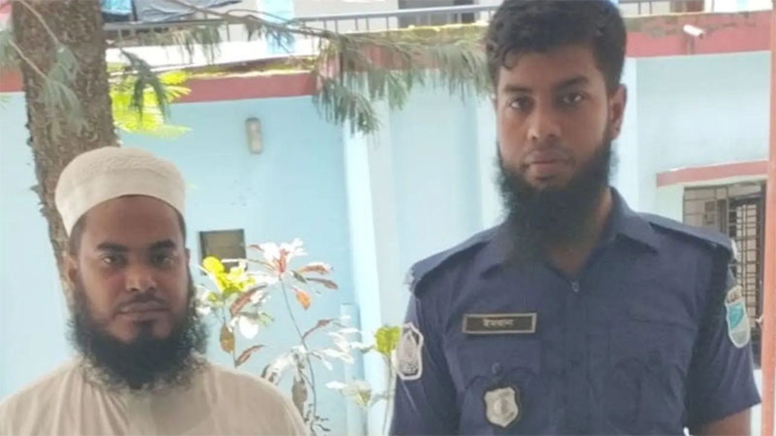 সপ্তম শ্রেণির ছাত্রীকে শ্লীলতাহানির অভিযোগে মাদরাসাশিক্ষক আটক