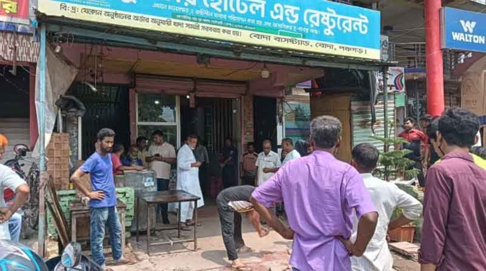 বোদায় অবৈধ স্থাপনা উচ্ছেদ, ৩ প্রতিষ্ঠানকে জরিমানা