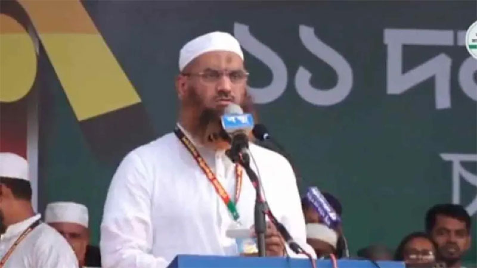 শাপলা চত্বরের শহীদদের রাষ্ট্রীয় স্বীকৃতি দিতে হবে : মামুনুল হক