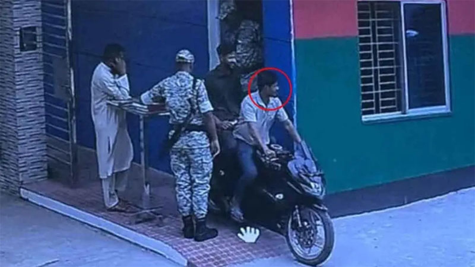 শ্যালিকাকে অপহরণের অভিযোগে পুলিশ কনস্টেবল সাময়িক বরখাস্ত