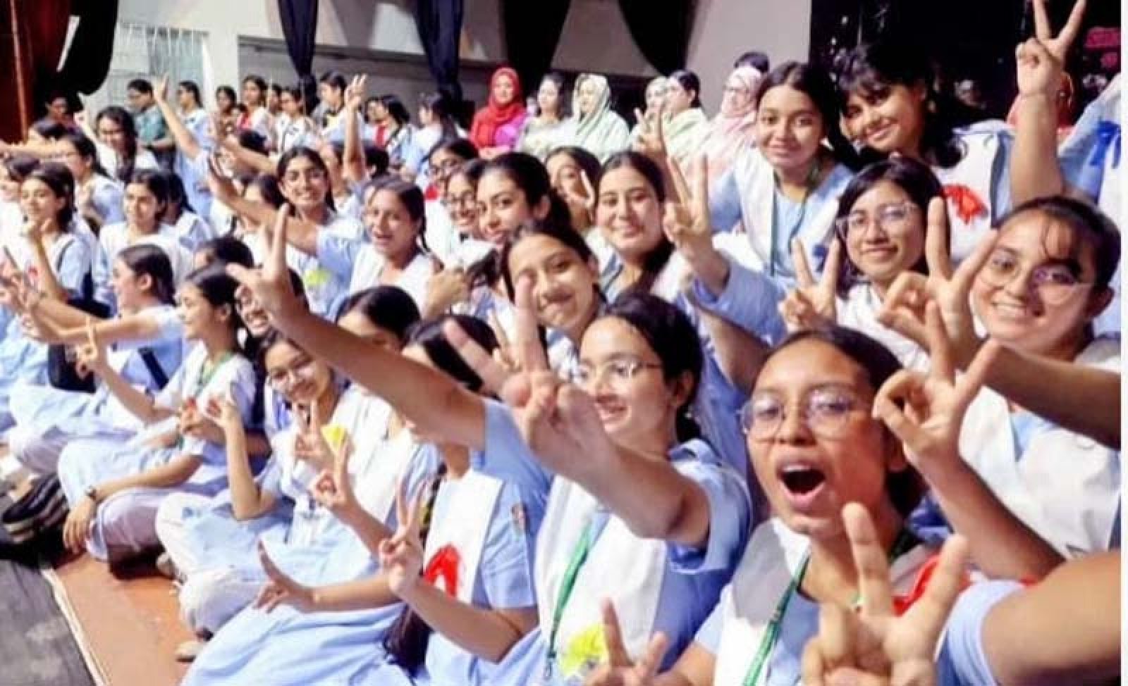 রাজশাহী বোর্ডে এসএসসির ফলে ধস, ৭ বছরের মধ্যে সর্বনিম্ন পাসের হার ৬৩.৬৭ শতাংশ