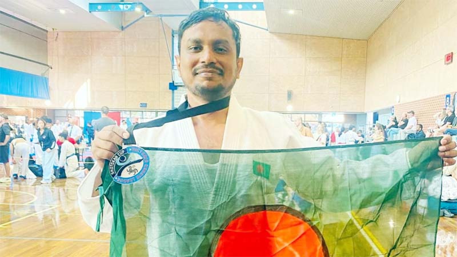 ৩৪তম ভিক্টোরিয়া কারাতে কাপে রৌপ্য জিতলেন