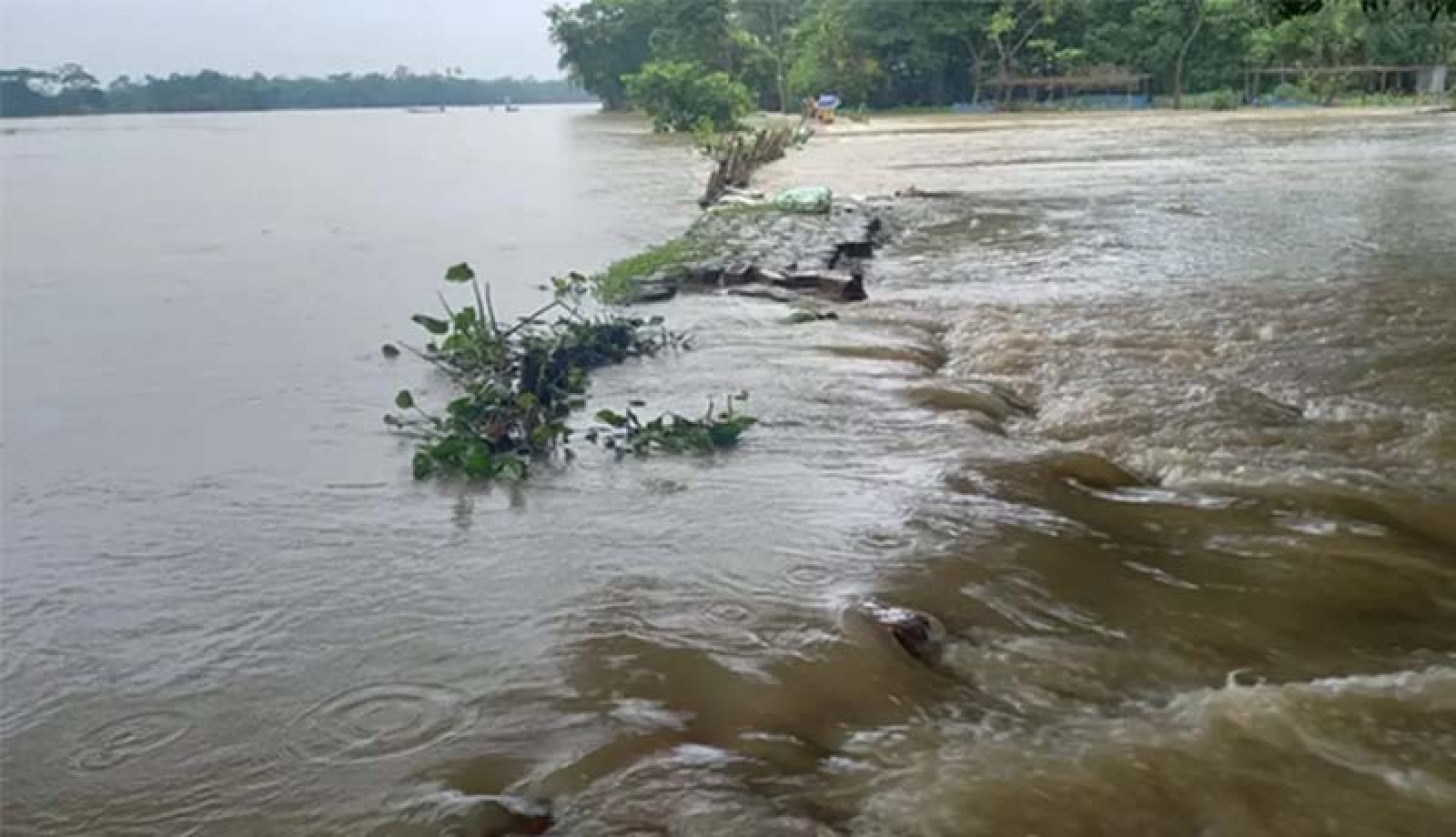 সিলেট ও সুনামগঞ্জে বন্যা পরিস্থিতির অবনতির আশঙ্কা