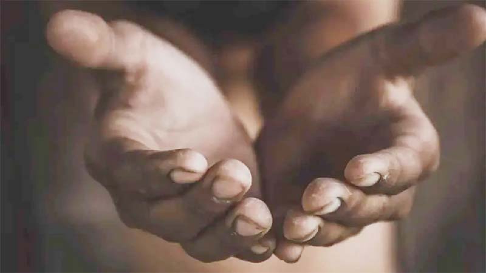 অভাবের সময় মুমিনের মানসিকতা যেমন হওয়া উচিত