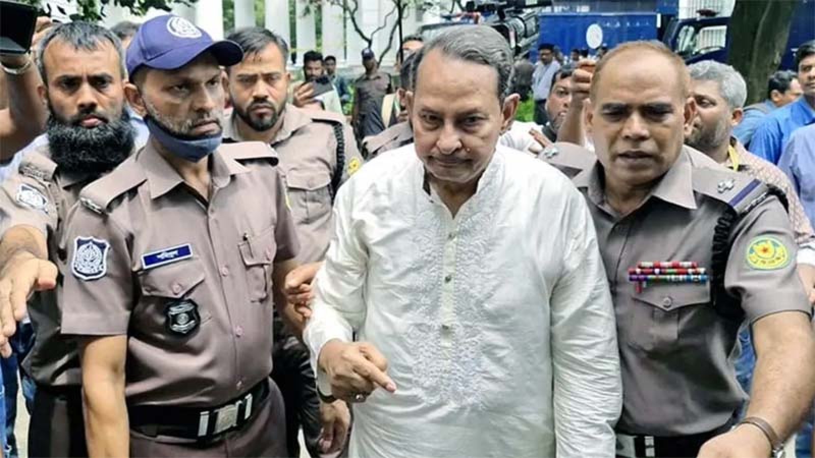 ১০ বছরের সাজা থেকে খালাস চেয়ে ইনুর আপিল