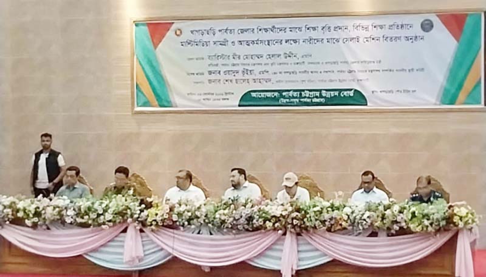 পিছিয়ে পড়া জনগোষ্ঠীকে গুরুত্ব দিয়ে উন্নয়ন প্রকল্প: ভূমি প্রতিমন্ত্রী
