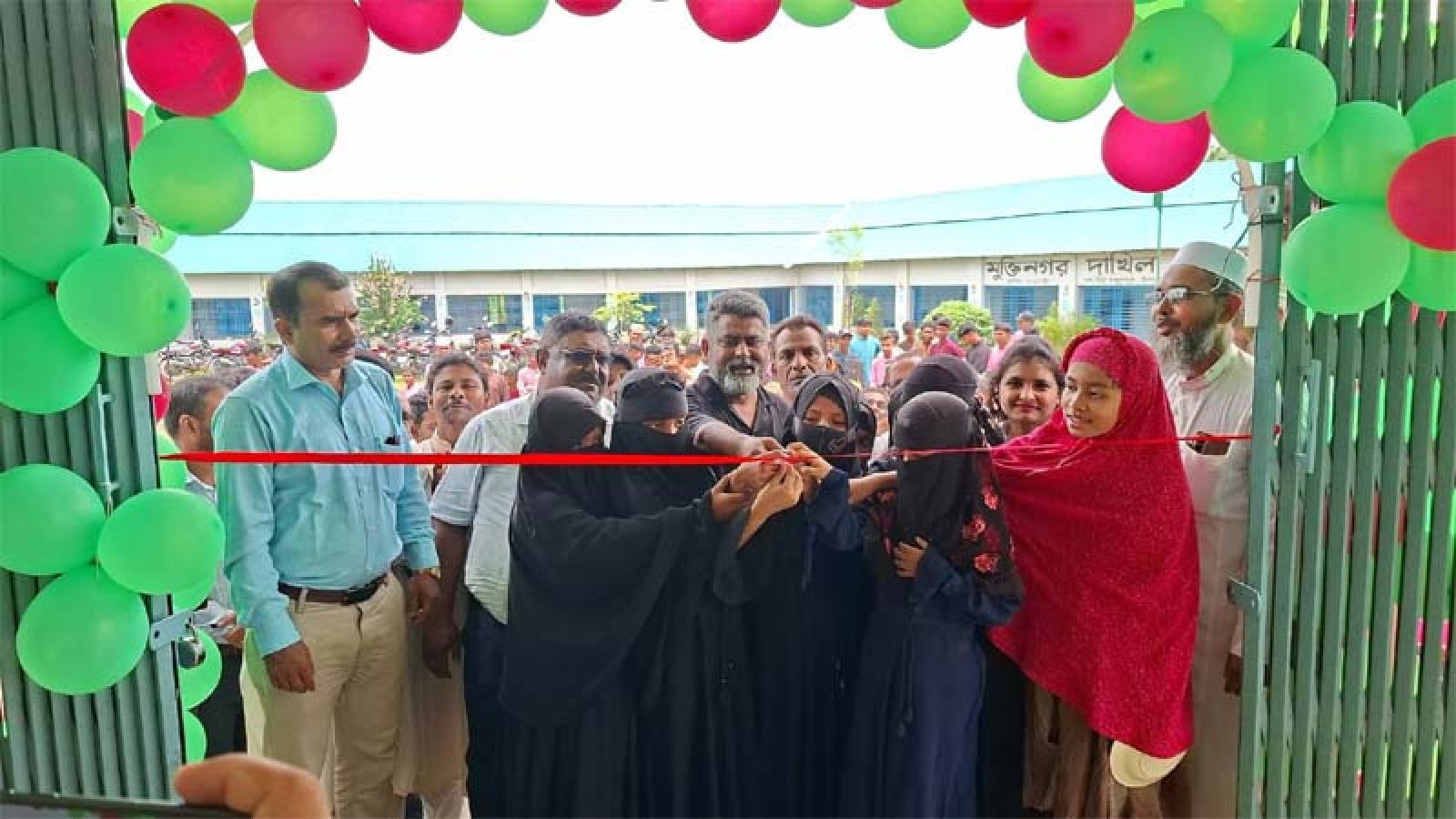 বদলগাছীতে মুক্তিনগর দাখিল মাদ্রাসার  নব নির্মিত নতুন ভবন উদ্বোধনে এমপি ফজলে হুদা বাবুল