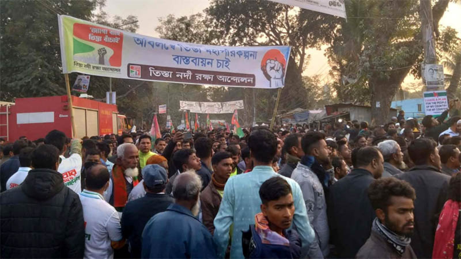 রংপুরে তারেক রহমানের জনসভা ঘিরে জনতার ঢল