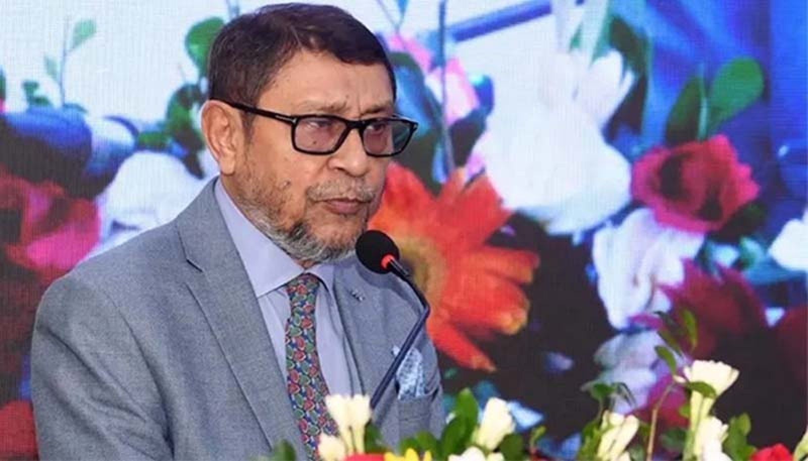 দেশে এত মেধাবী চিকিৎসক, তবু রোগীরা বিদেশে যান কেন: স্বাস্থ্যমন্ত্রী