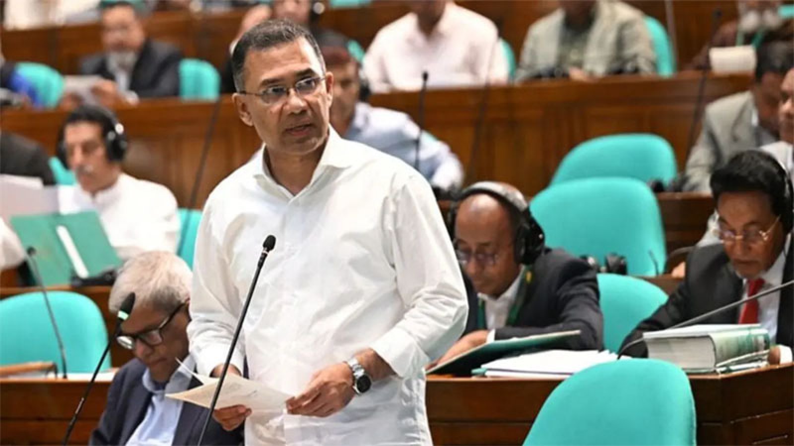 পুলিশের জ্বালানি রেশনিং তুলে নেওয়া হয়েছে :  প্রধানমন্ত্রী