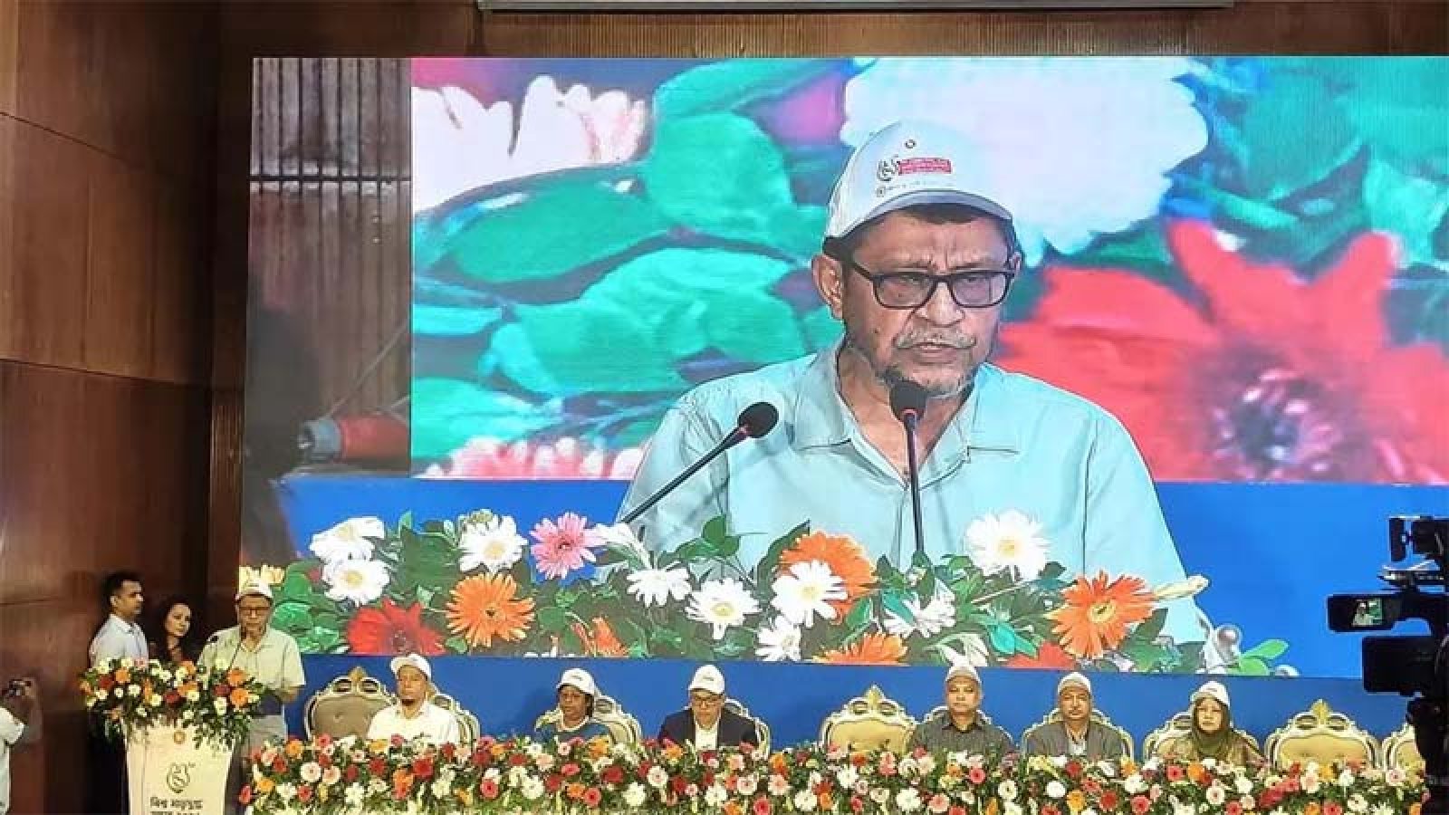আধুনিক জীবনযাত্রার প্রভাবে মাতৃদুগ্ধ থেকে বঞ্চিত হচ্ছে অনেক শিশু  : স্বাস্থ্যমন্ত্রী
